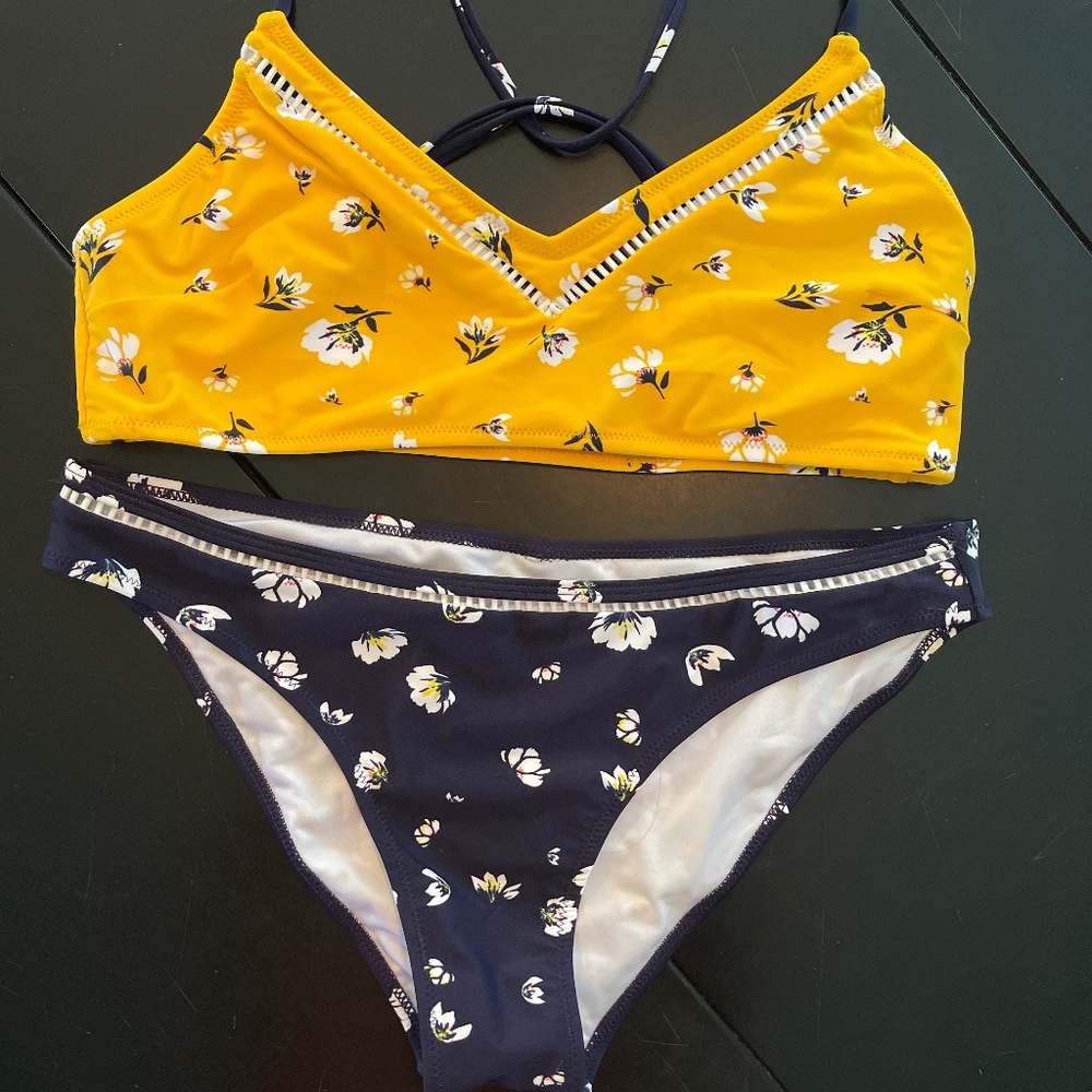 Cupshe Bikini